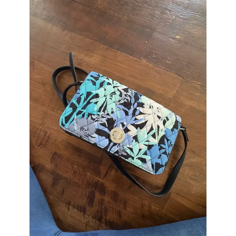 Vera Bradley Camofloral Crossbody Purse Turnlock Quilted Women's Bag - Picture 2 of 9